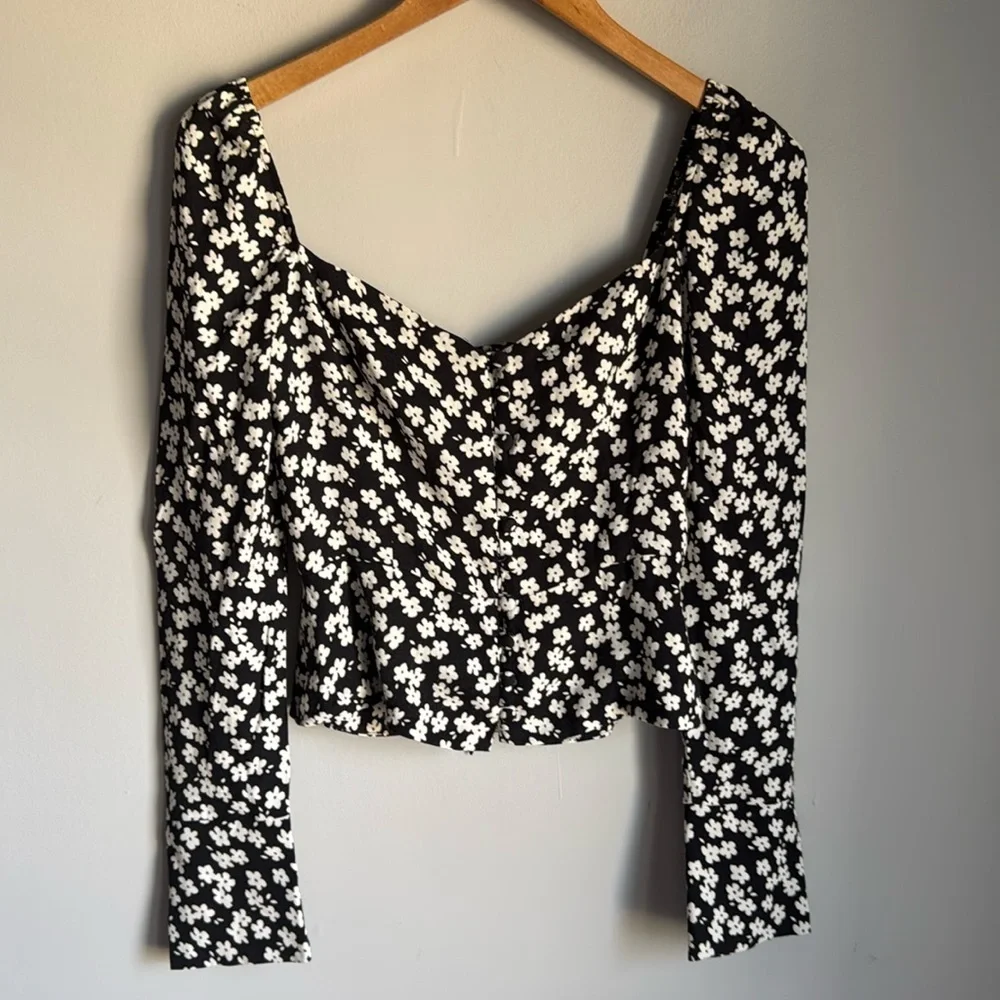 REFORMATION  Rosaly Top in Tootsie 4 - Picture 2 of 9